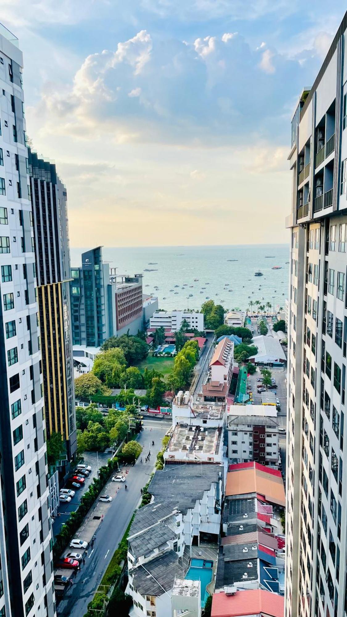 The Base Condo 2 Bed 2 Bath By Pupu Pattaya Esterno foto